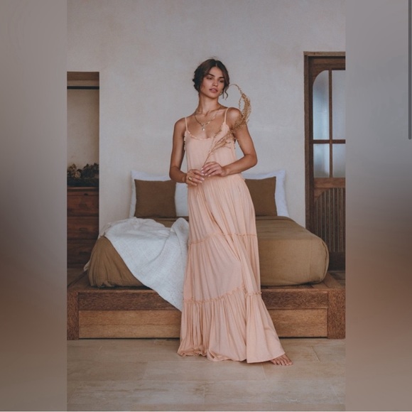 Aura Dresses & Skirts - AURA Rosalia Peach Maxi